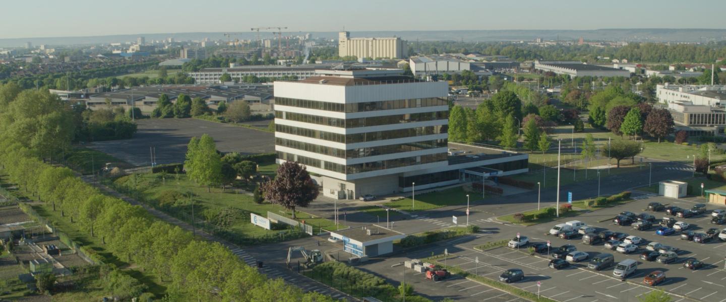 Vue aérienne du bâtiment RaCCIne de la CCI Marne Ardennes